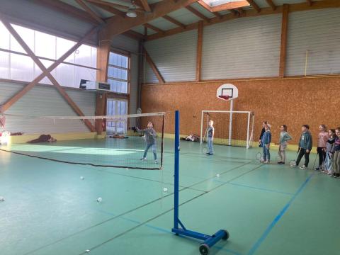 Découverte du Badminton pour les CE2