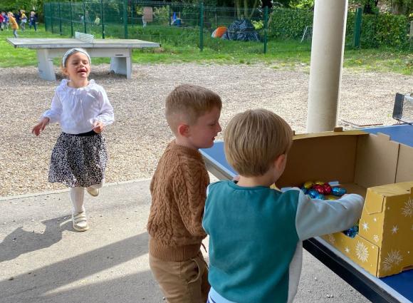 La chasse aux œufs - École Sainte-Marie